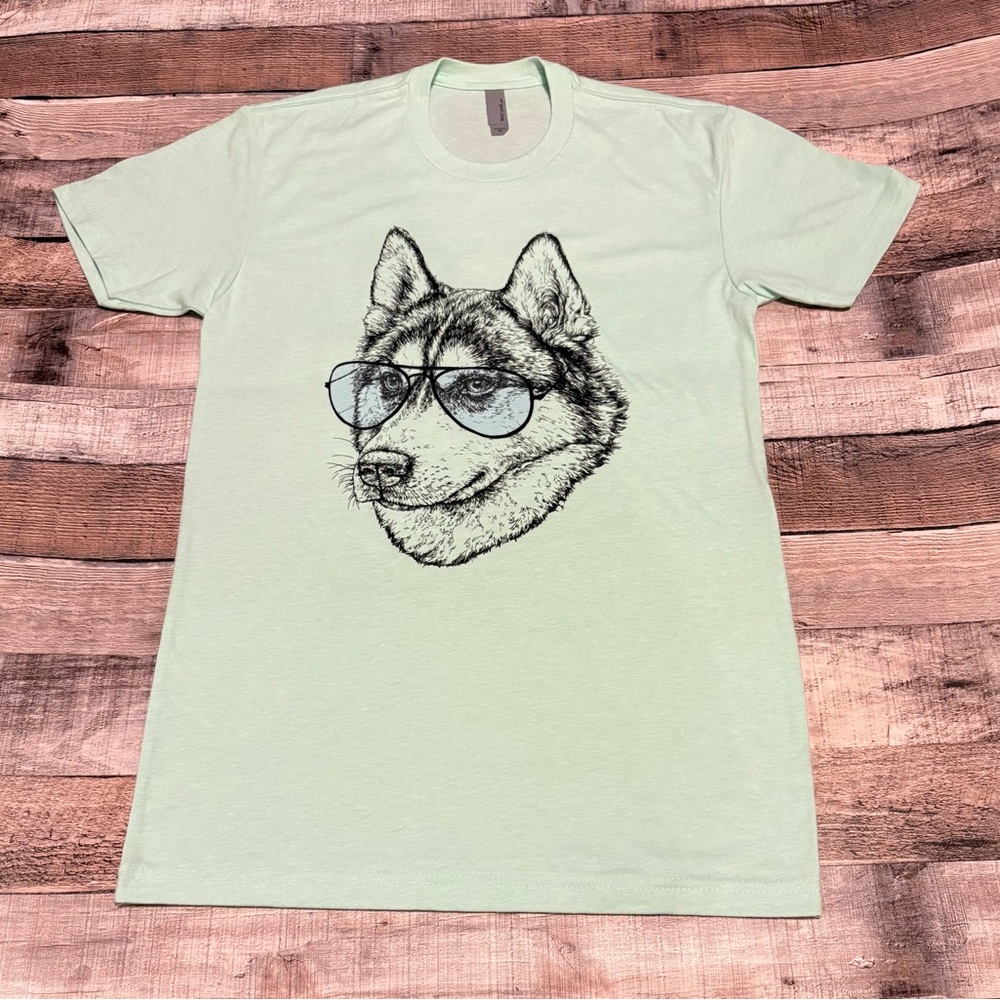Graphic T-Shirt with Husky Design